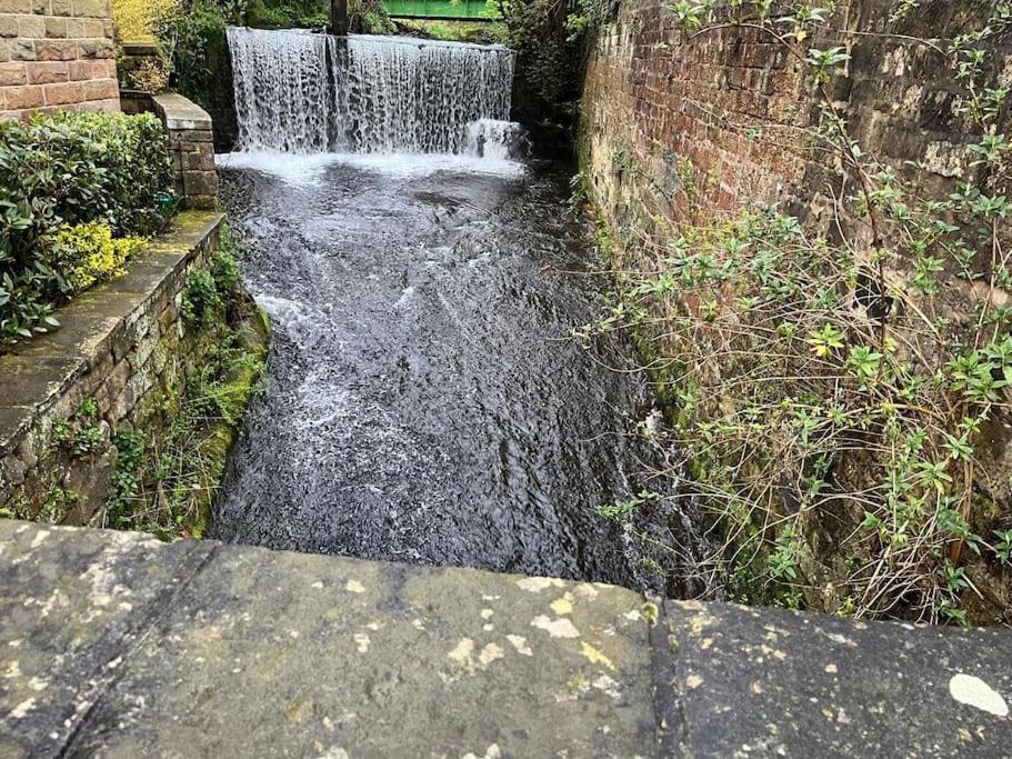 Olive Matlock Matlock (Derbyshire)